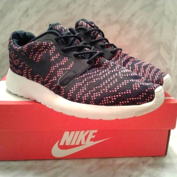 Rare Nike Roshe One run jacquard Running Training Active Shoes Sneaker 7.5 - Picture 2 of 5